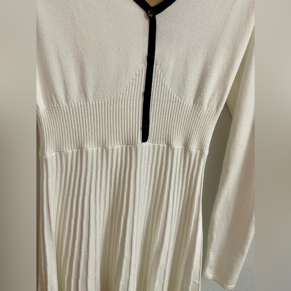 RIHOAS White and Black Trim Pleated Skirt Sweater Midi Dress Size Small NWT - Picture 6 of 8